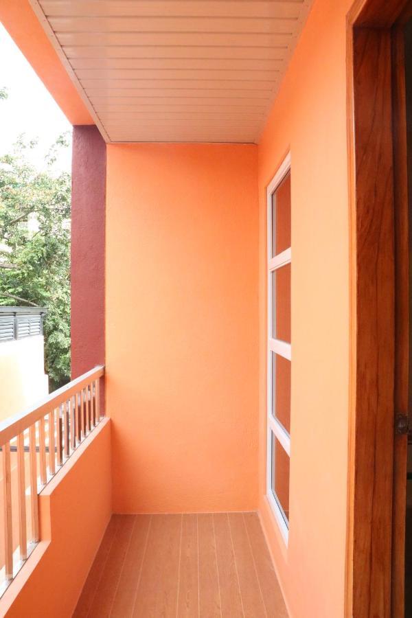 Anicia Guesthouse Rooms Paranaque City Dış mekan fotoğraf