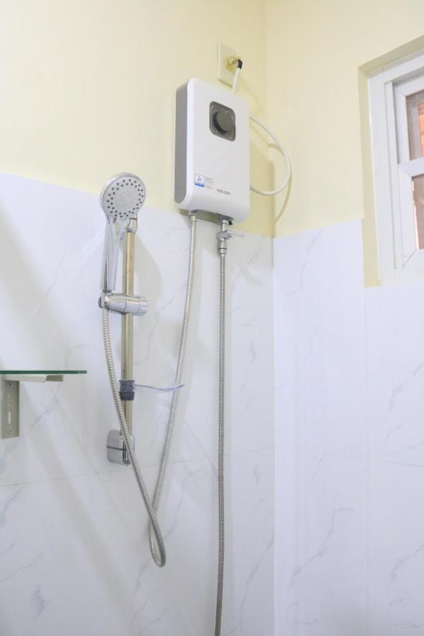 Anicia Guesthouse Rooms Paranaque City Dış mekan fotoğraf