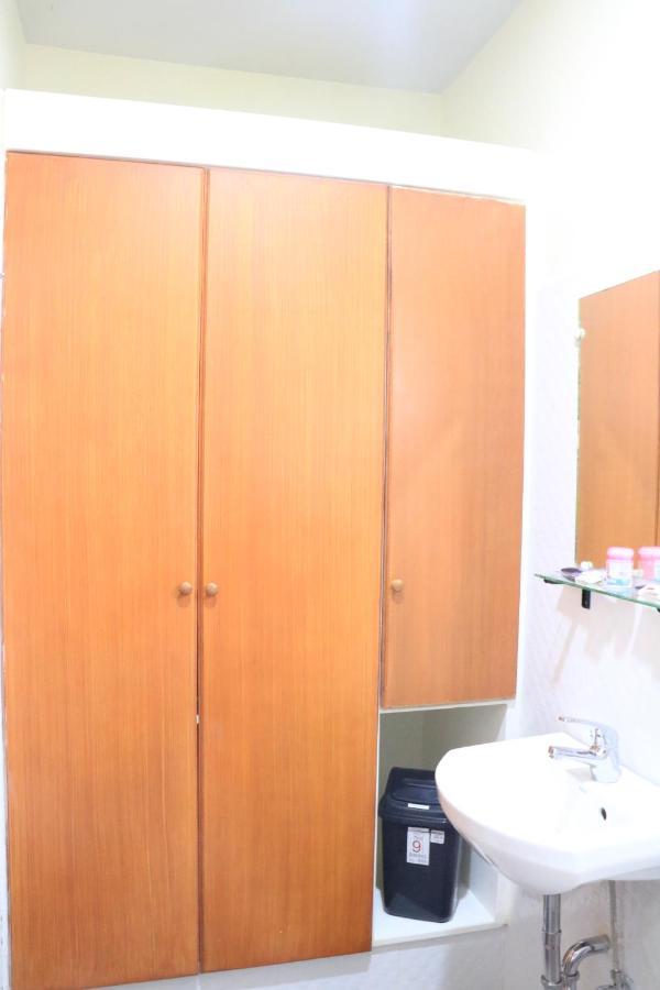 Anicia Guesthouse Rooms Paranaque City Dış mekan fotoğraf