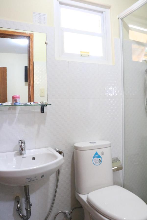 Anicia Guesthouse Rooms Paranaque City Dış mekan fotoğraf