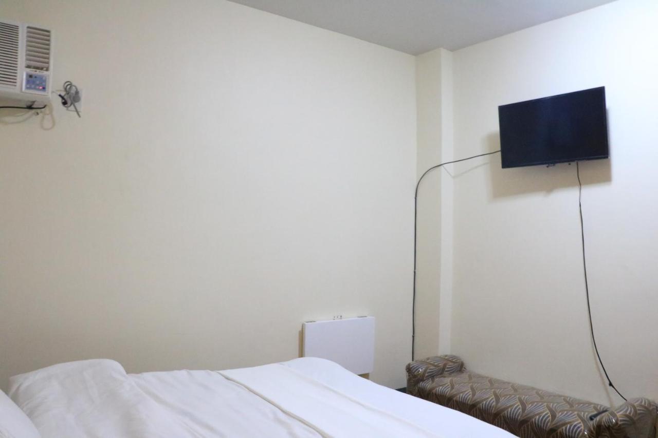 Anicia Guesthouse Rooms Paranaque City Dış mekan fotoğraf