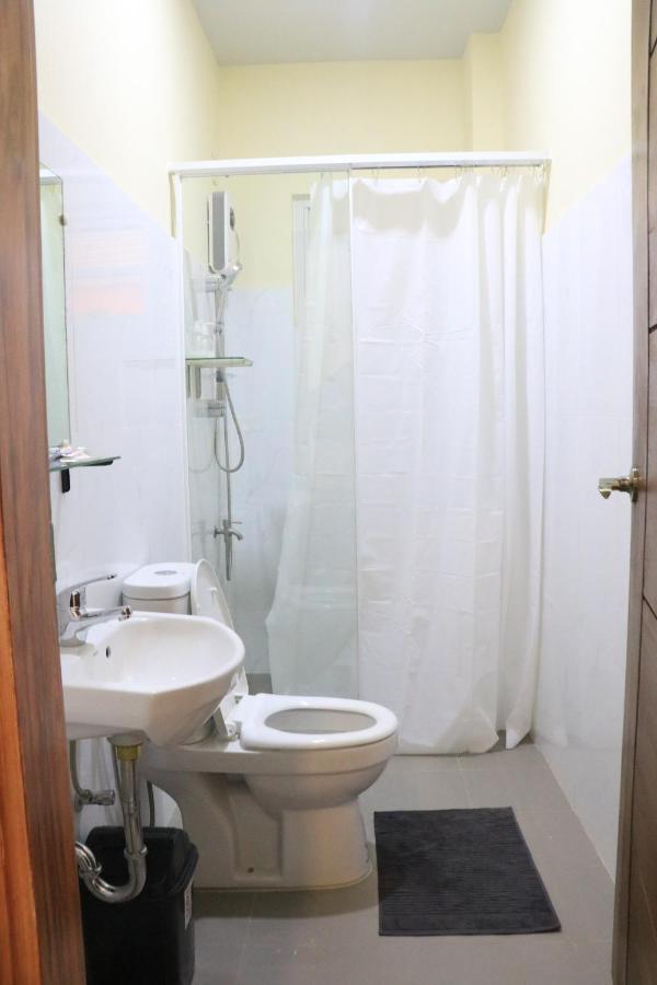 Anicia Guesthouse Rooms Paranaque City Dış mekan fotoğraf